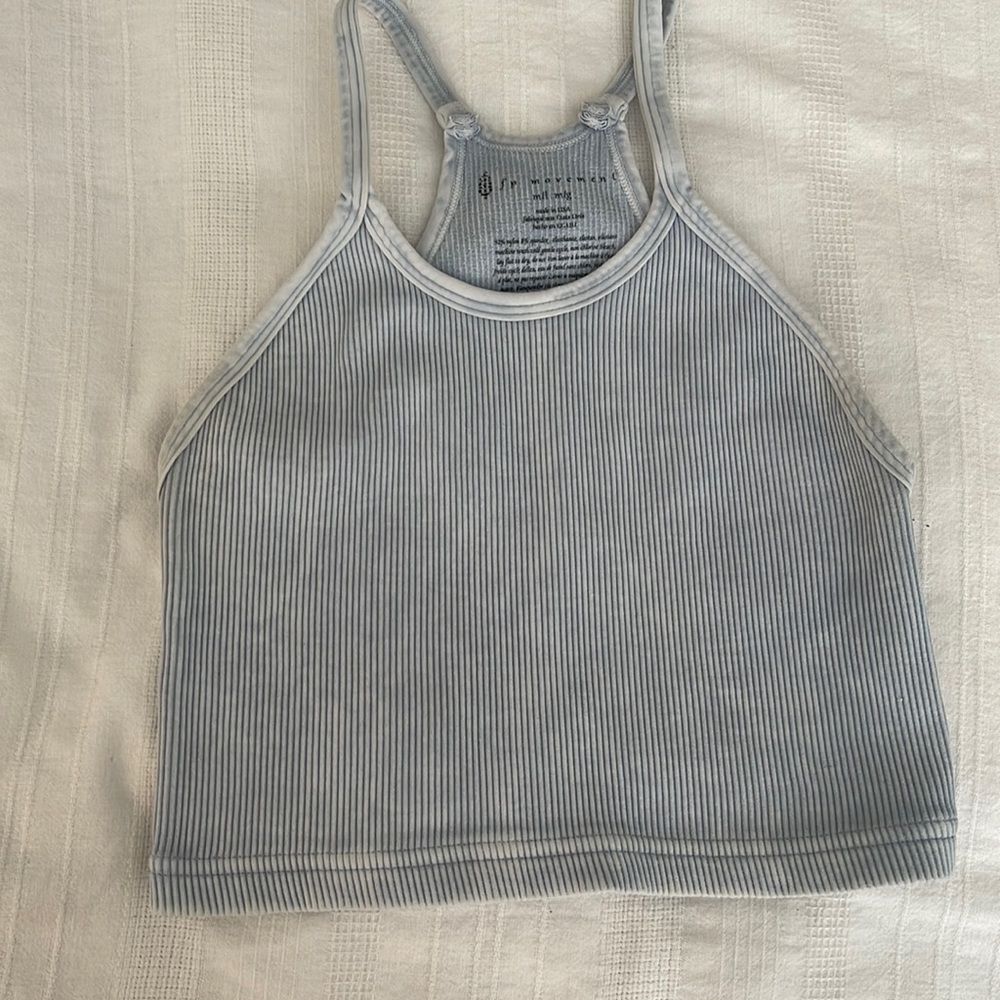Free People Movement - Happiness Runs Crop - size M/L